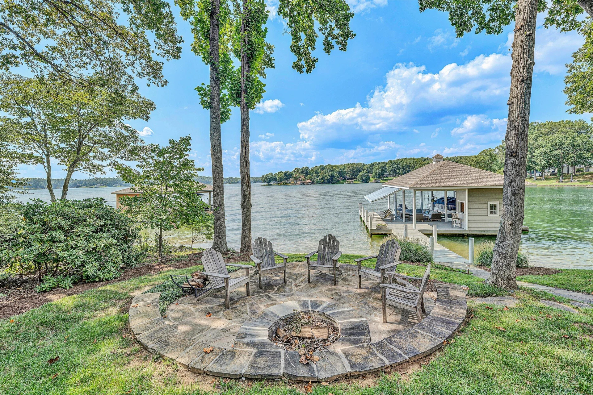 219 Lee DR - Photo 51