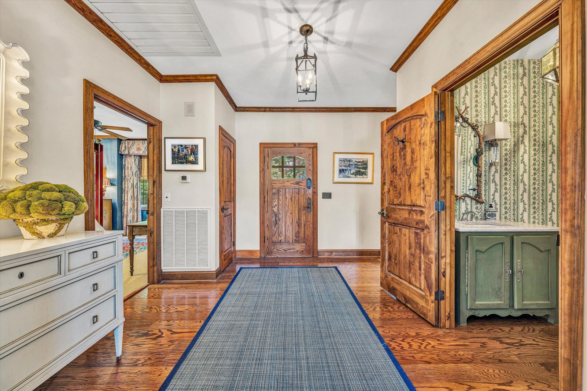 219 Lee DR - Photo 8