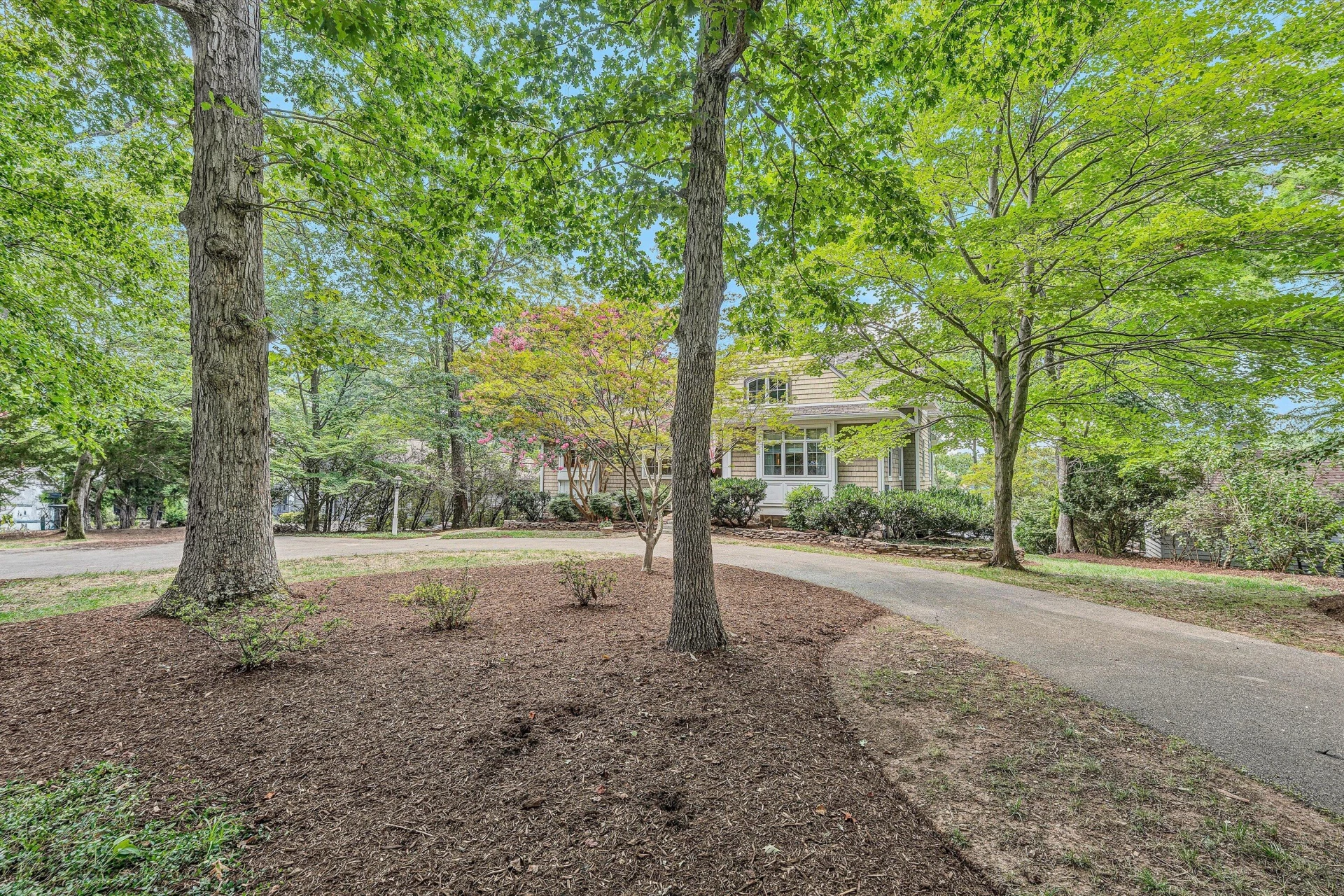 219 Lee DR - Photo 66