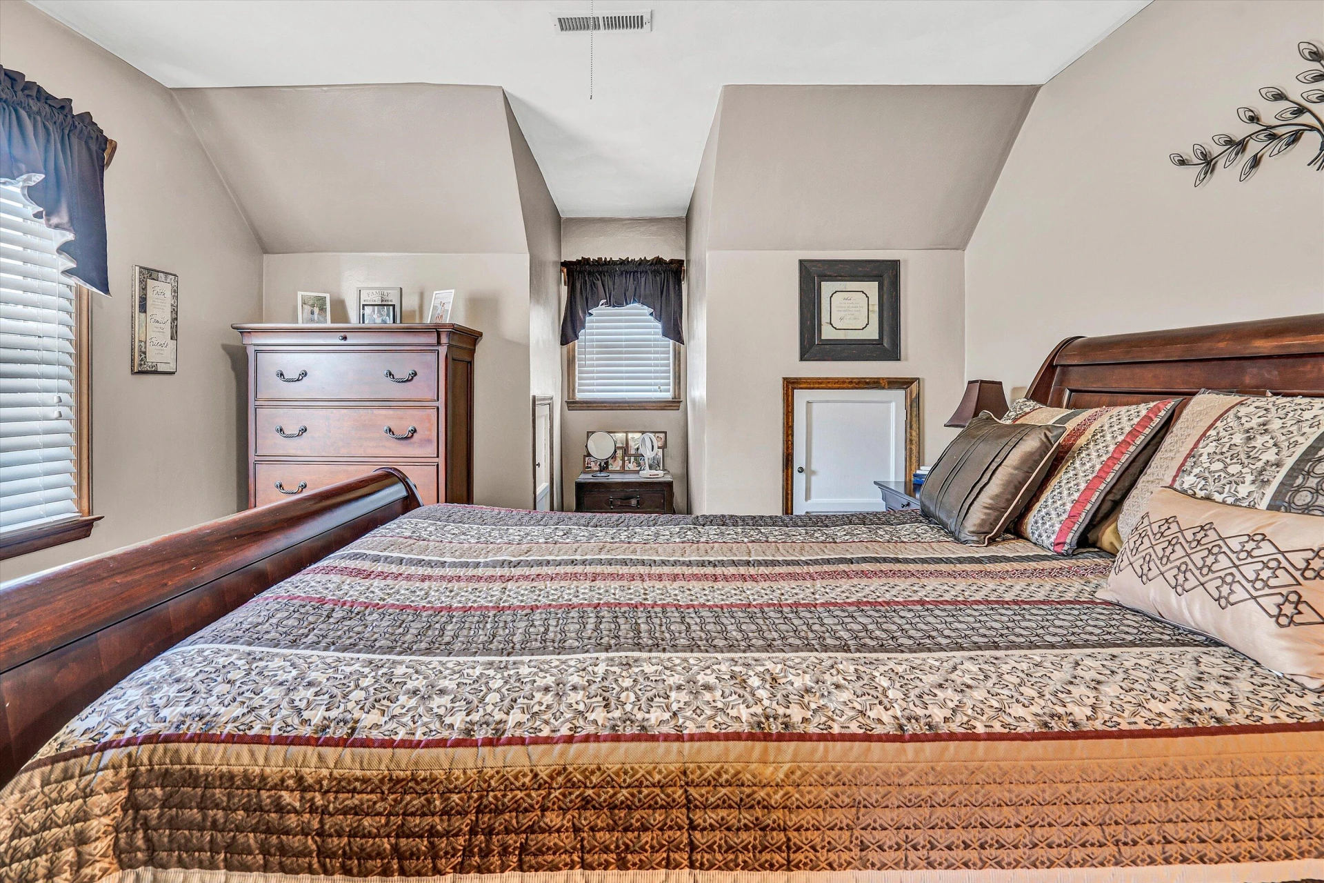1105 Halliahurst AVE - Photo 32