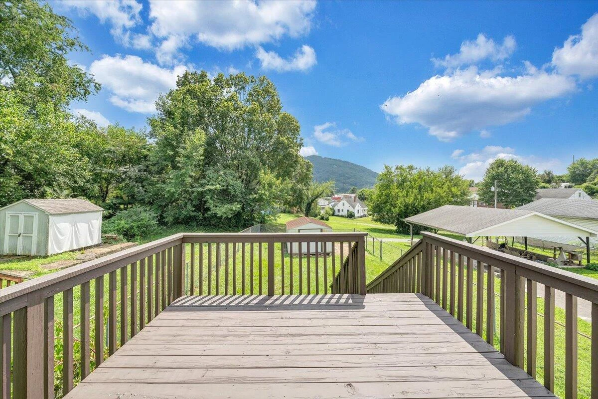 1111 Pechin AVE - Photo 38