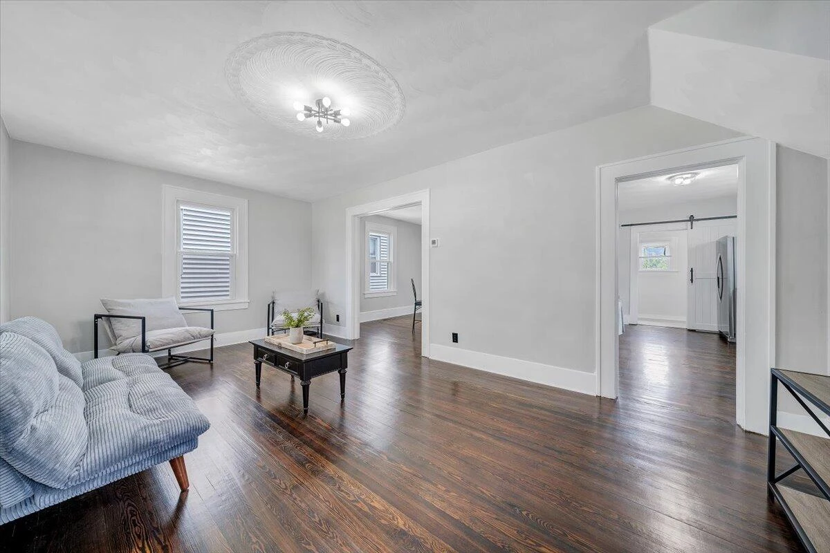 1111 Pechin AVE - Photo 4