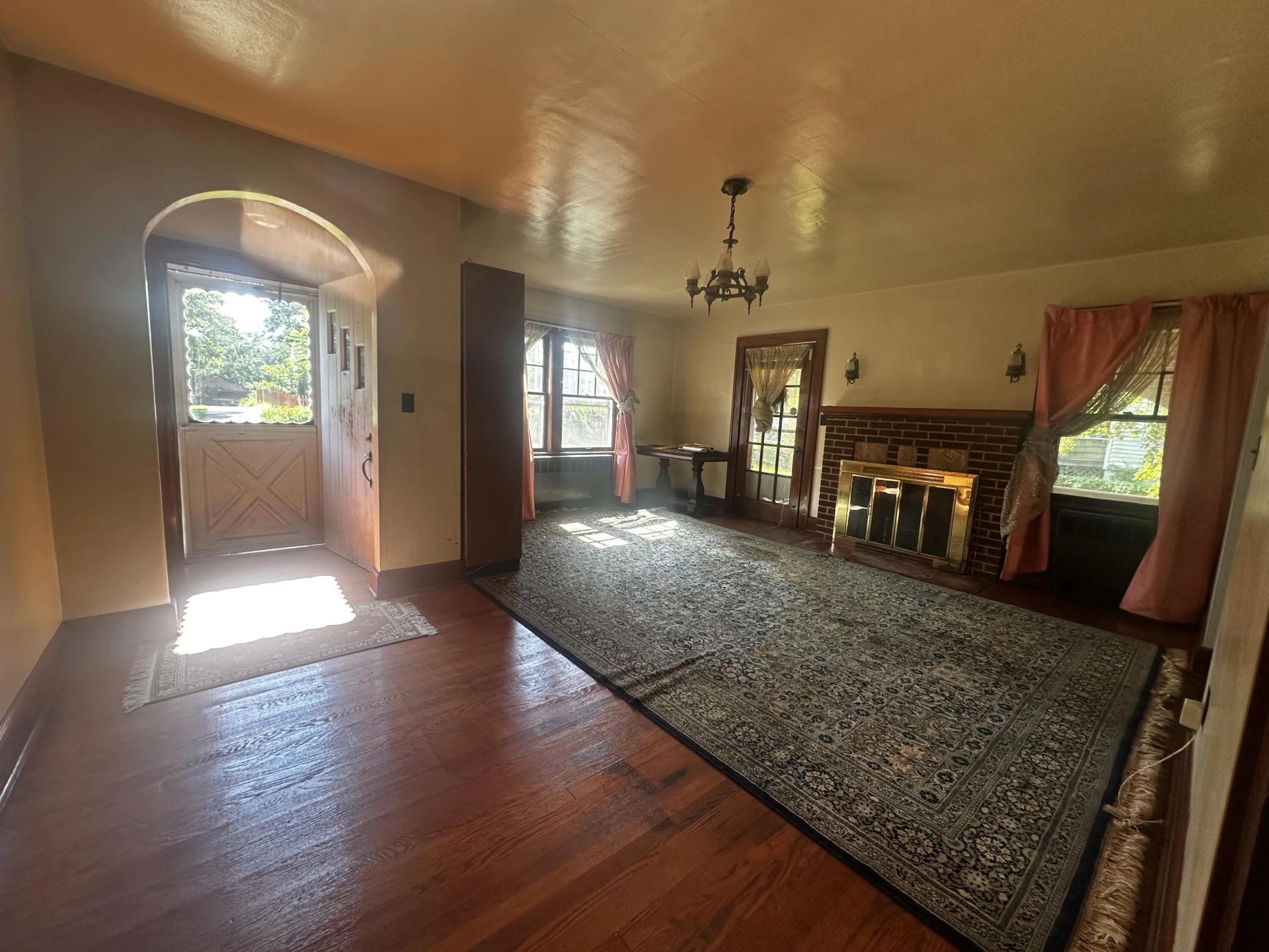 3542 Princeton CIR - Photo 3