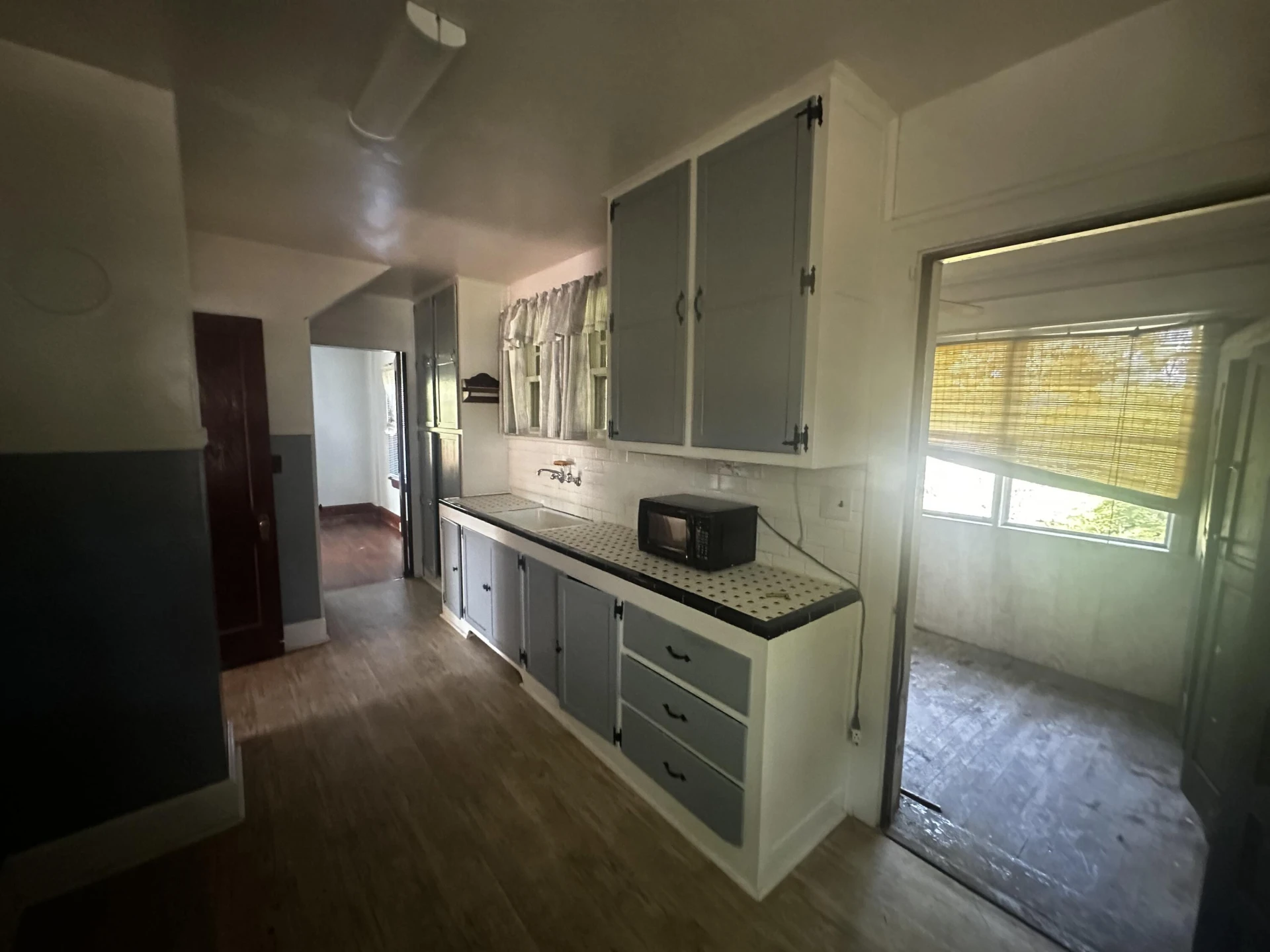 3542 Princeton CIR - Photo 8