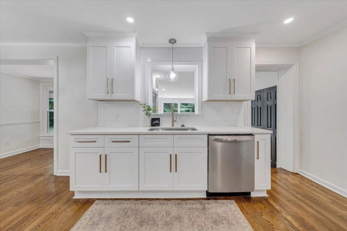 5939 Sunnycrest RD - Photo 10