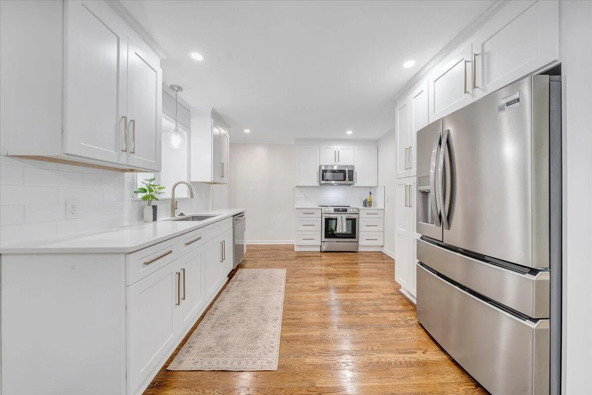 5939 Sunnycrest RD - Photo 11