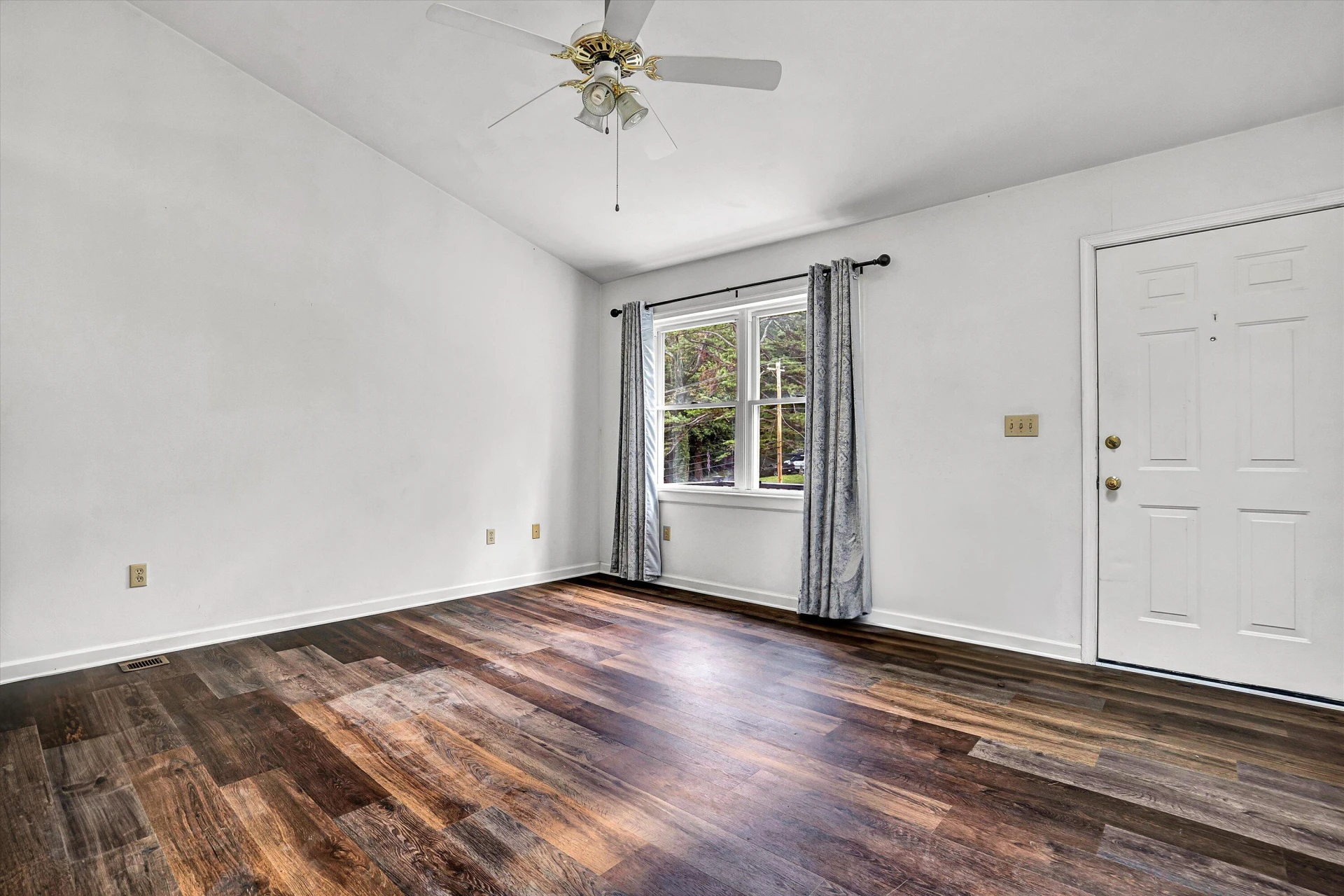 3825 Welcome Valley RD - Photo 8