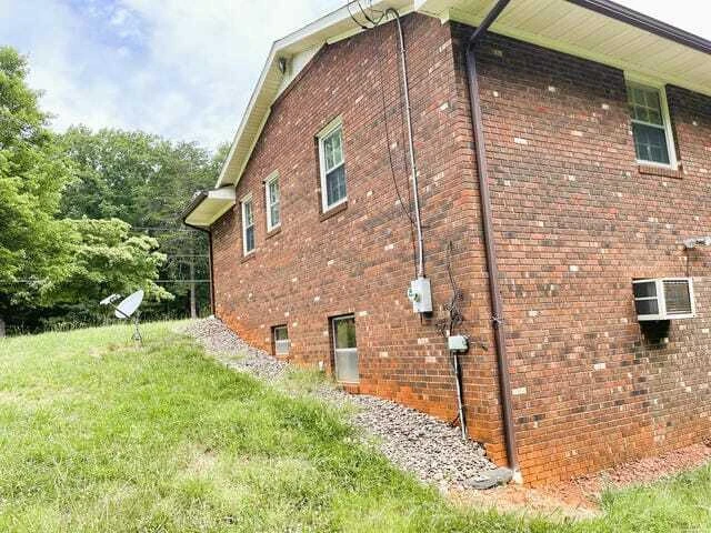 460 MASSEY RD - Photo 4
