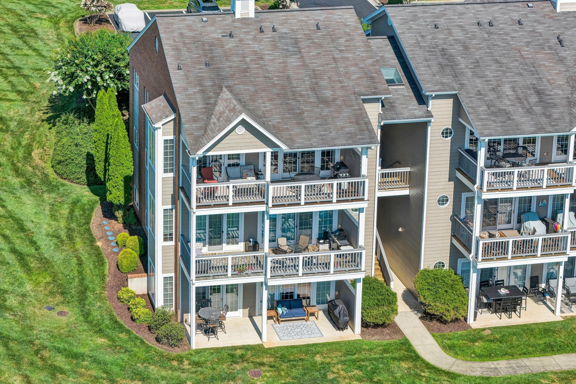 305 South Pointe Shore DR #204 - Photo 31