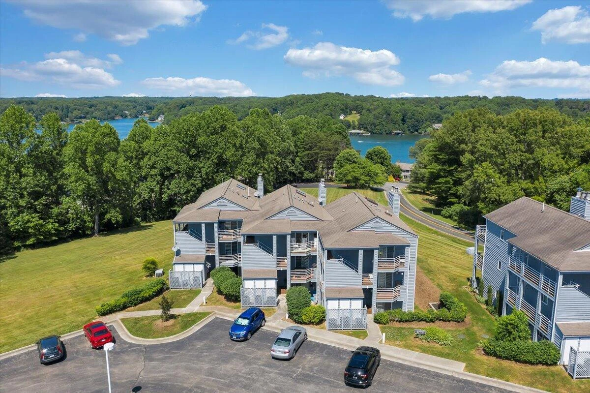 114 Waterside CIR #3-B