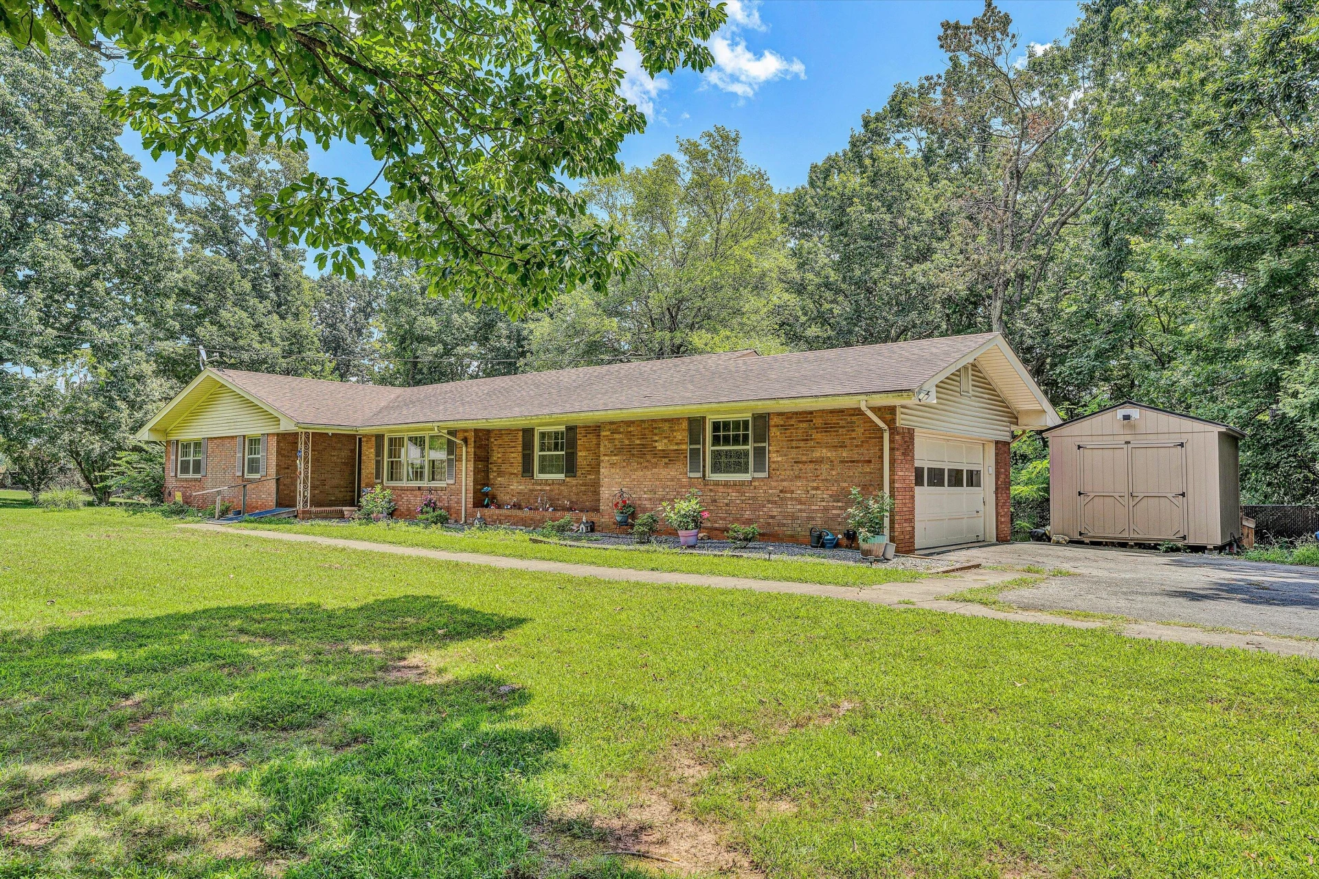 315 CORNELL RD