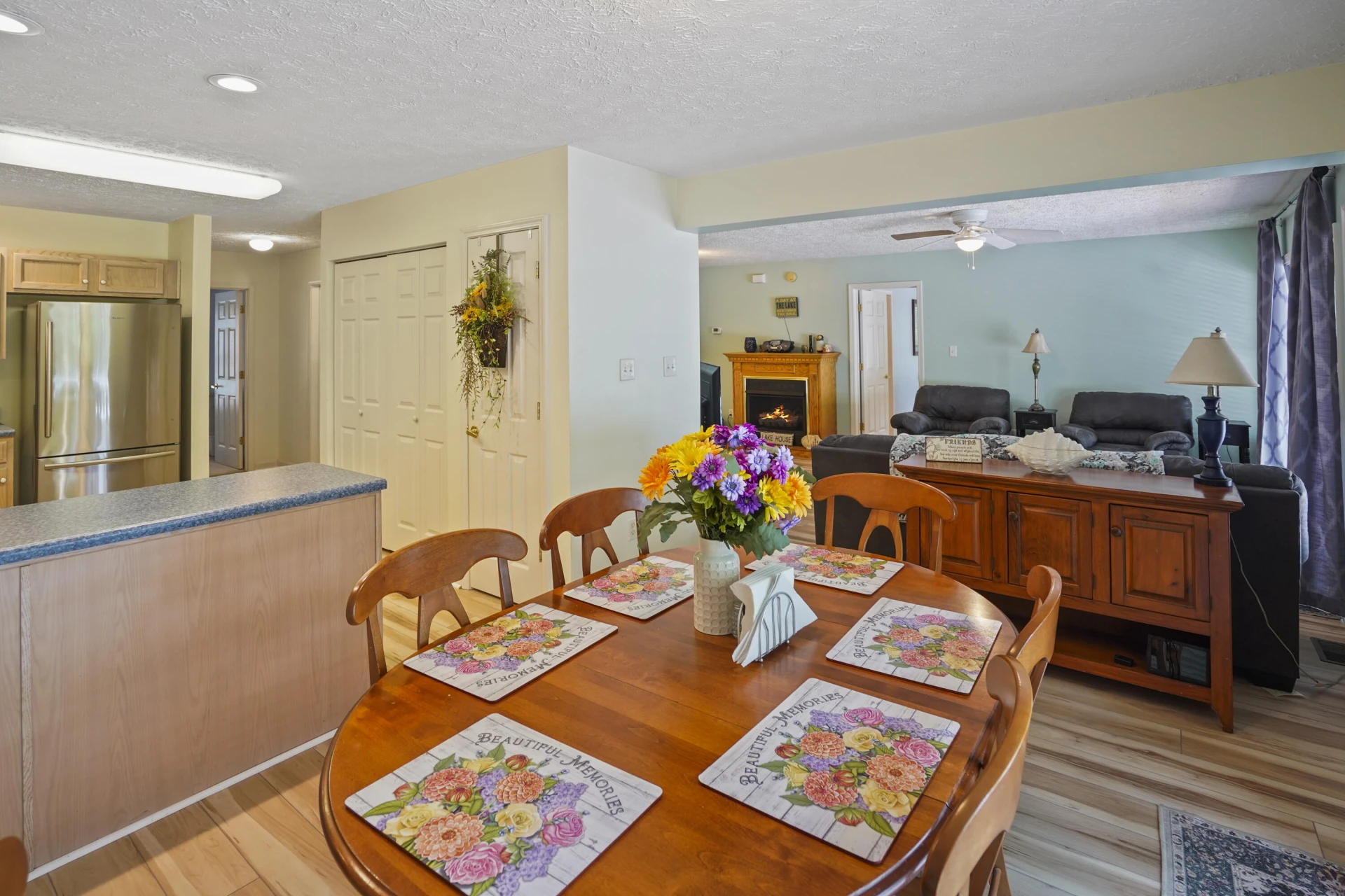 112 Hilltop DR - Photo 12