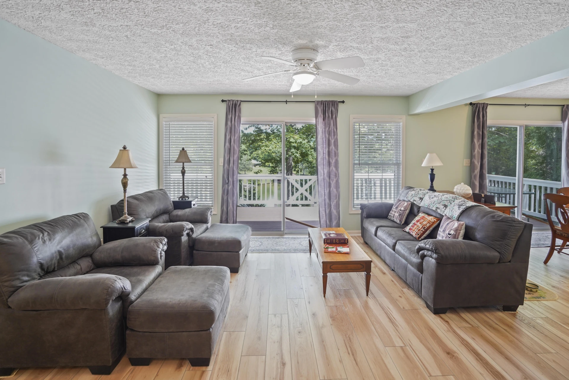 112 Hilltop DR - Photo 17