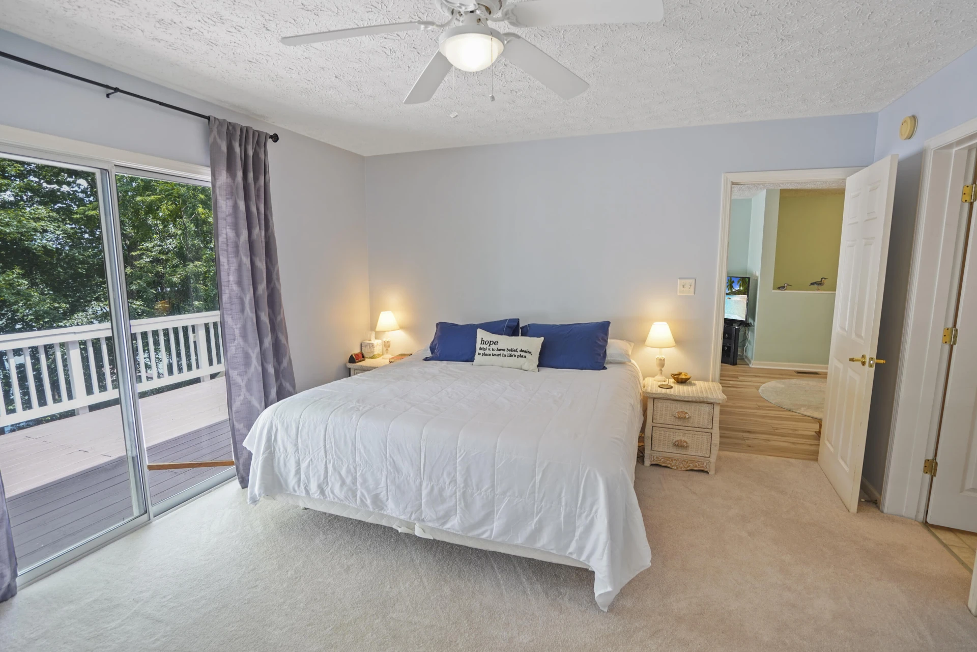 112 Hilltop DR - Photo 21