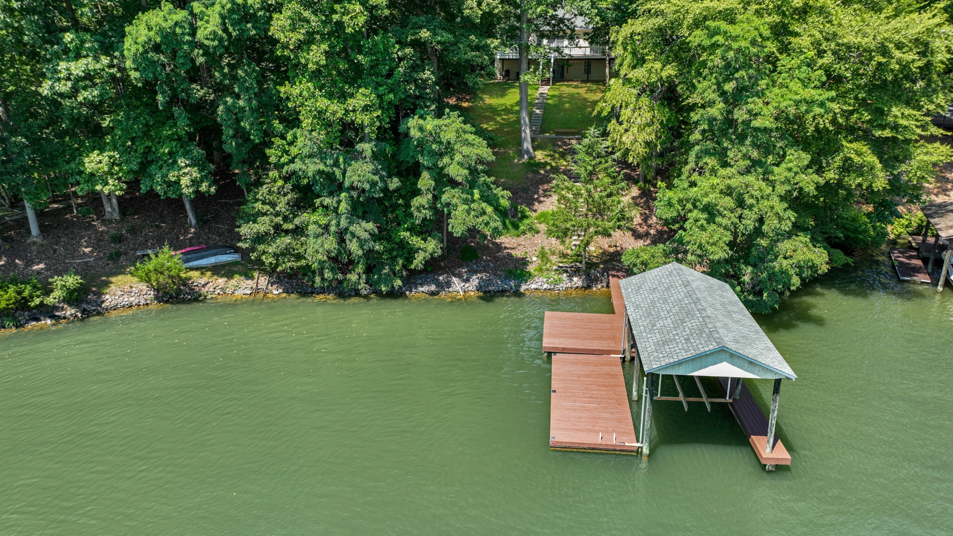 112 Hilltop DR - Photo 3