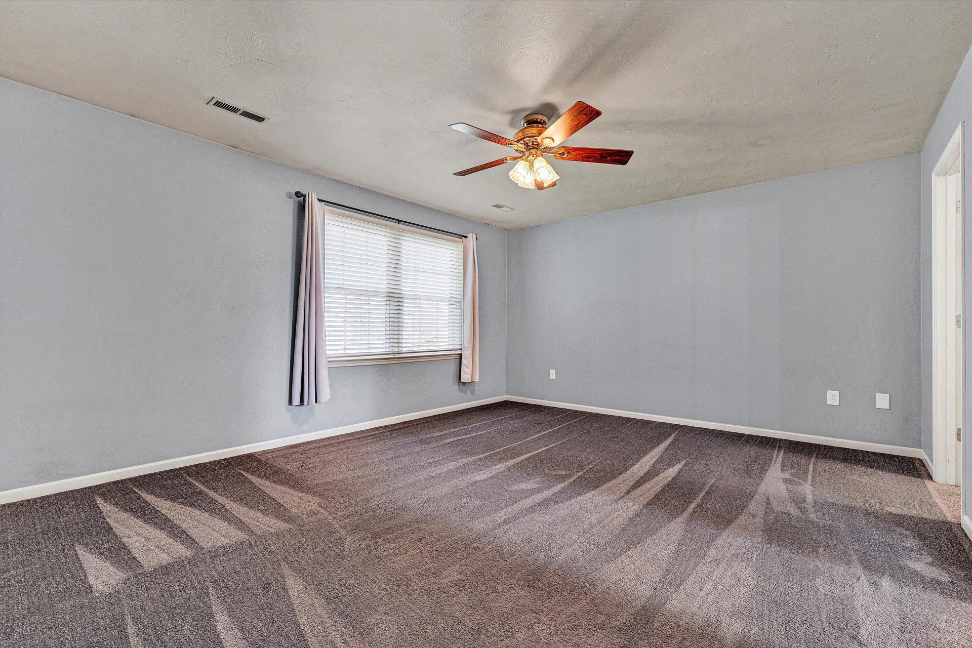 5226 Huntridge RD - Photo 16