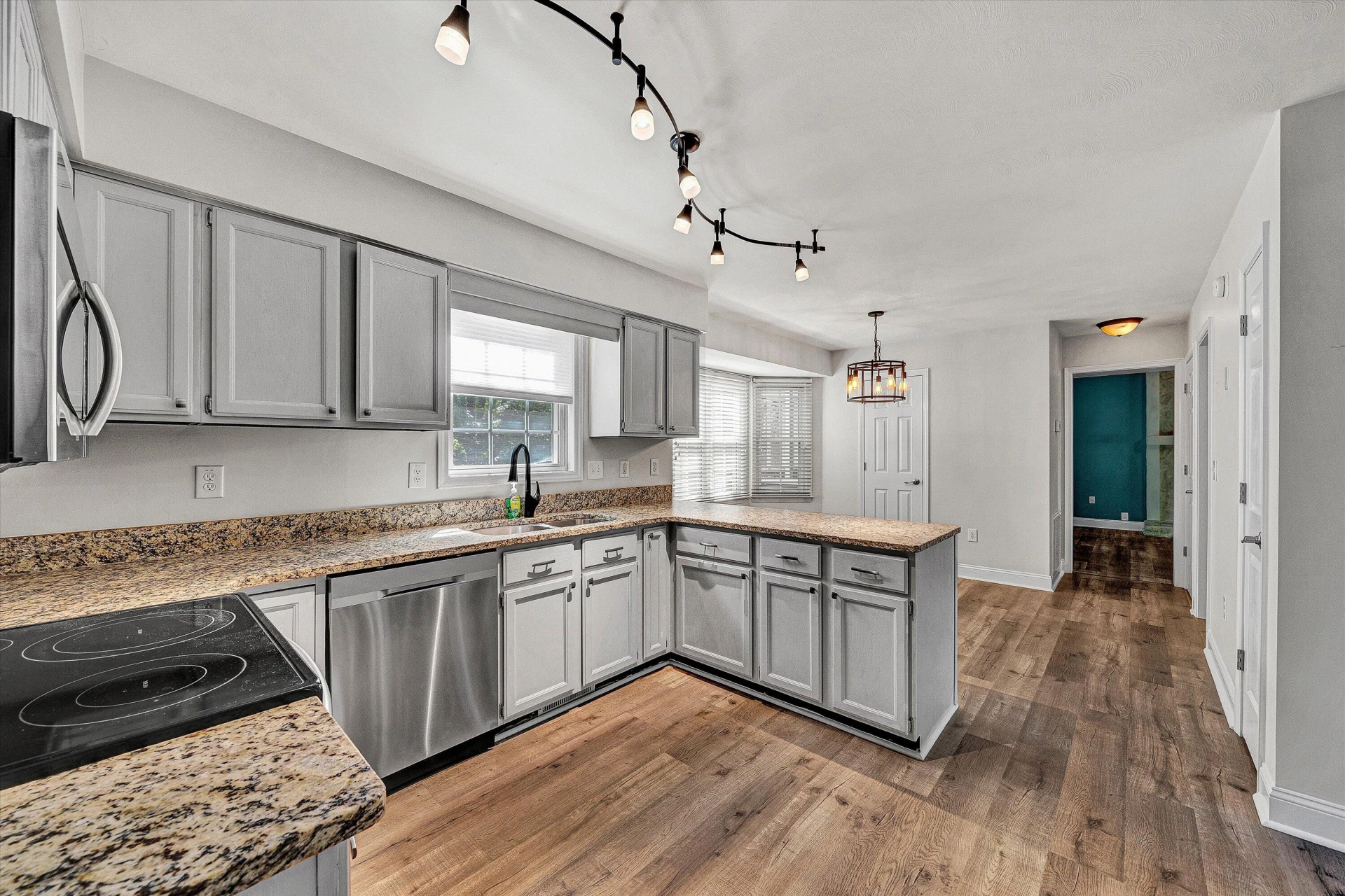 5226 Huntridge RD - Photo 9