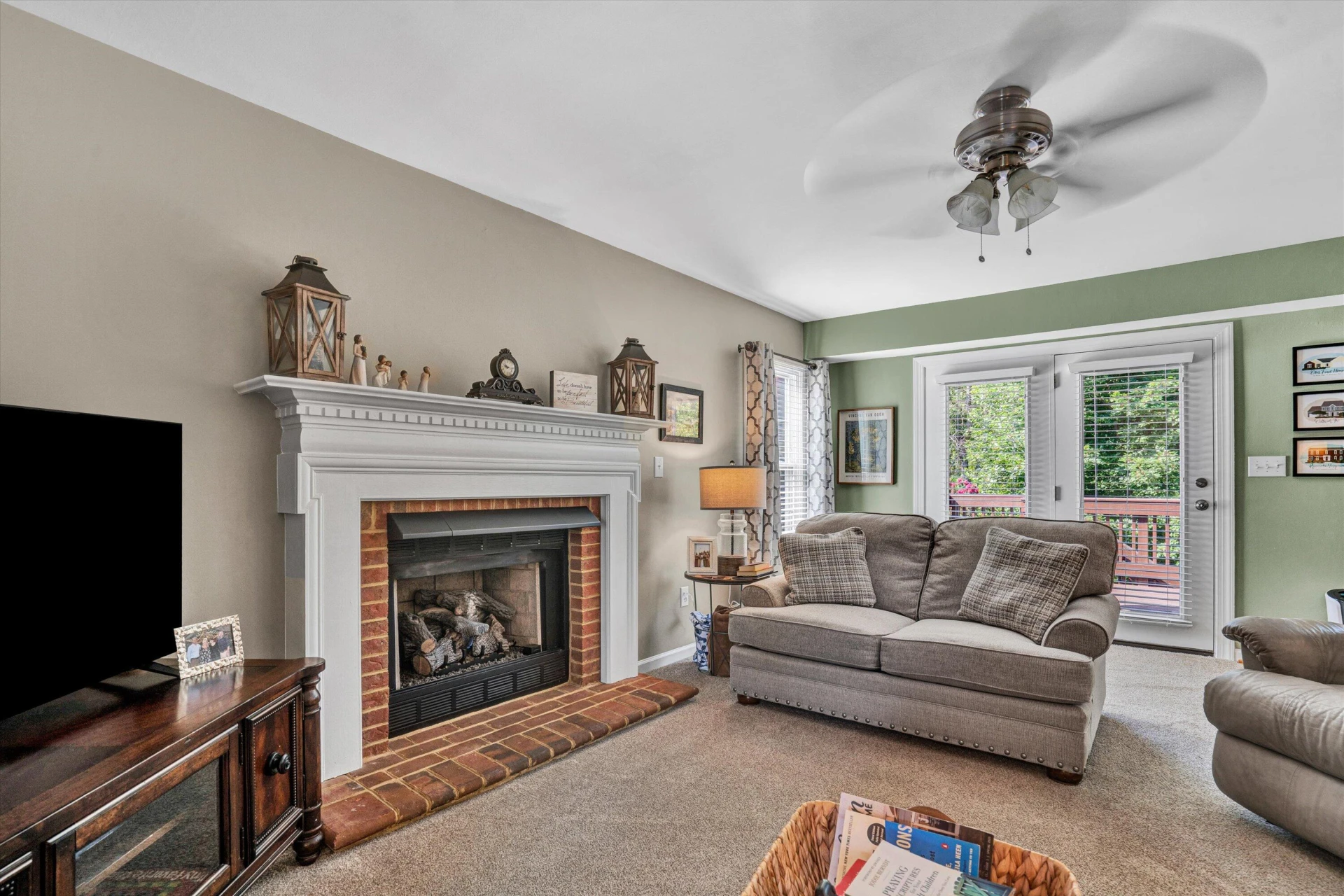 297 Applewood DR - Photo 15