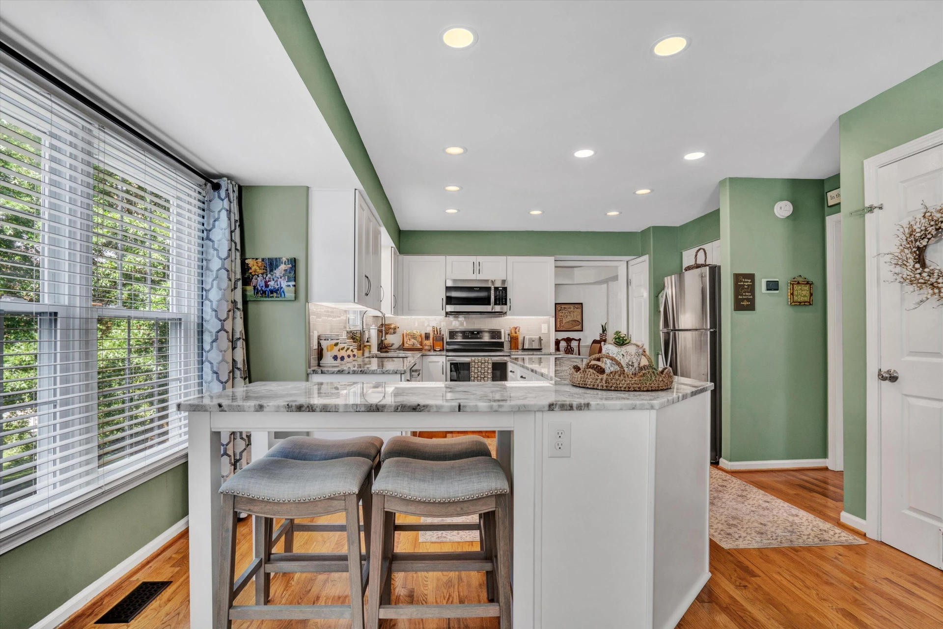 297 Applewood DR - Photo 20