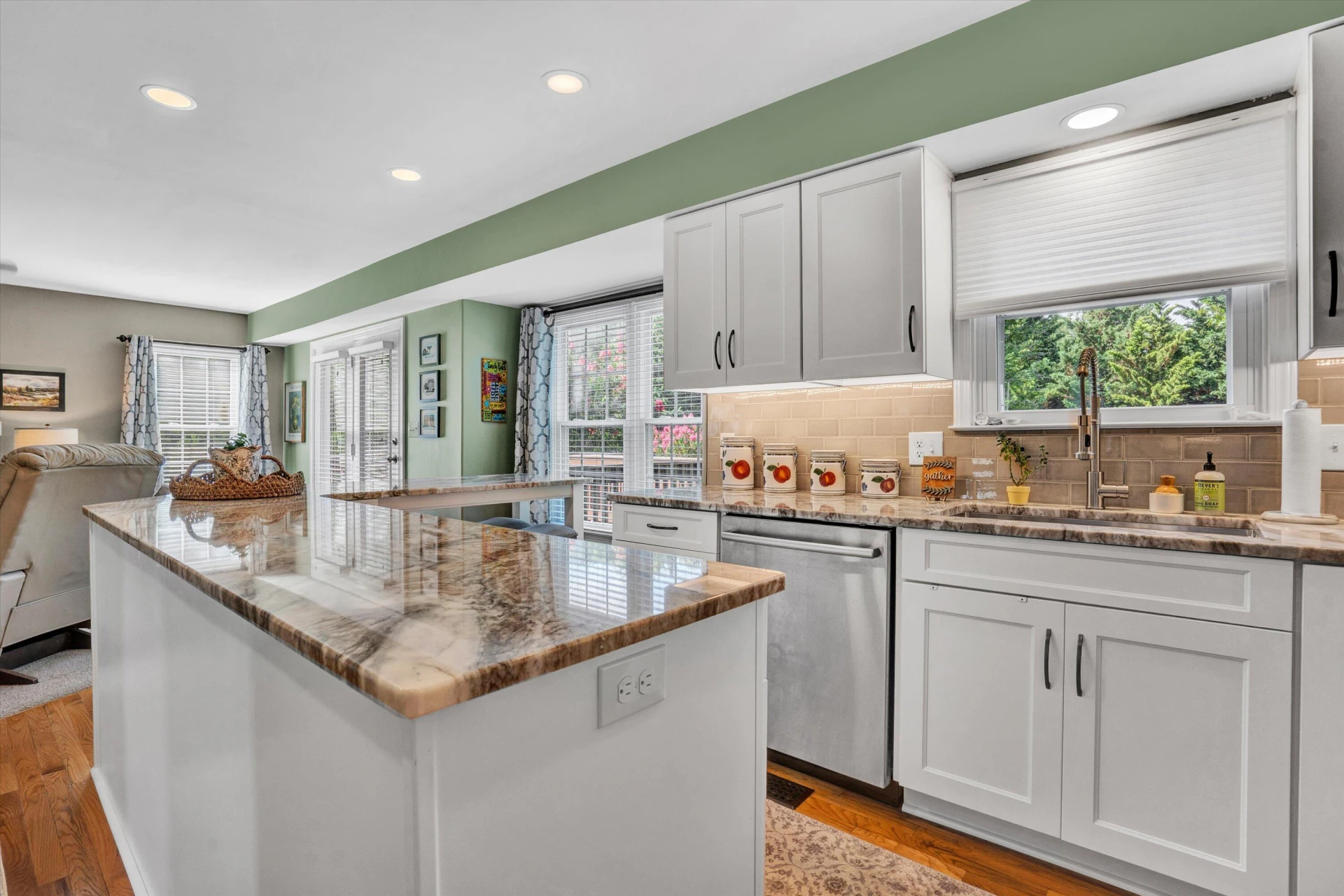 297 Applewood DR - Photo 23
