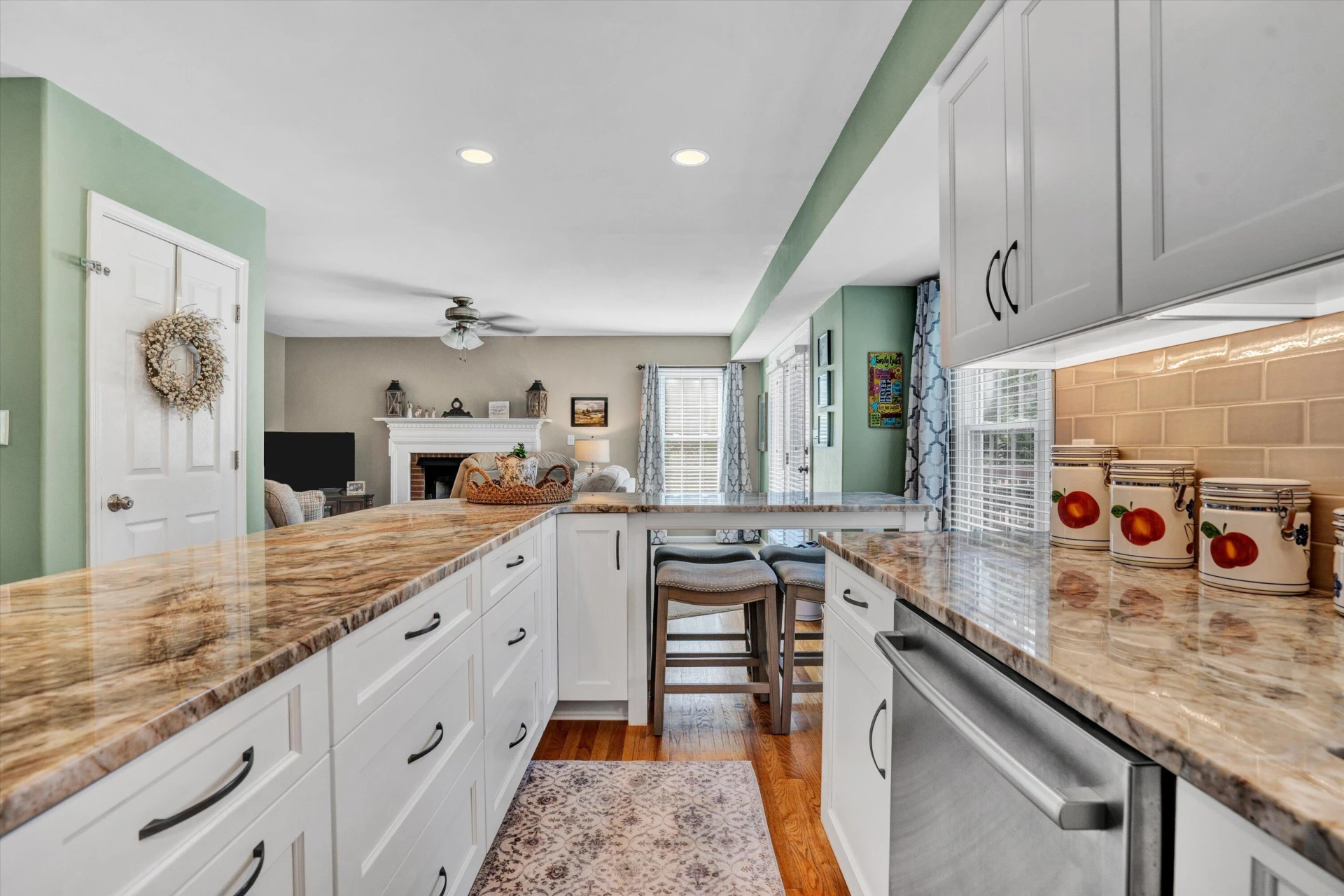 297 Applewood DR - Photo 25