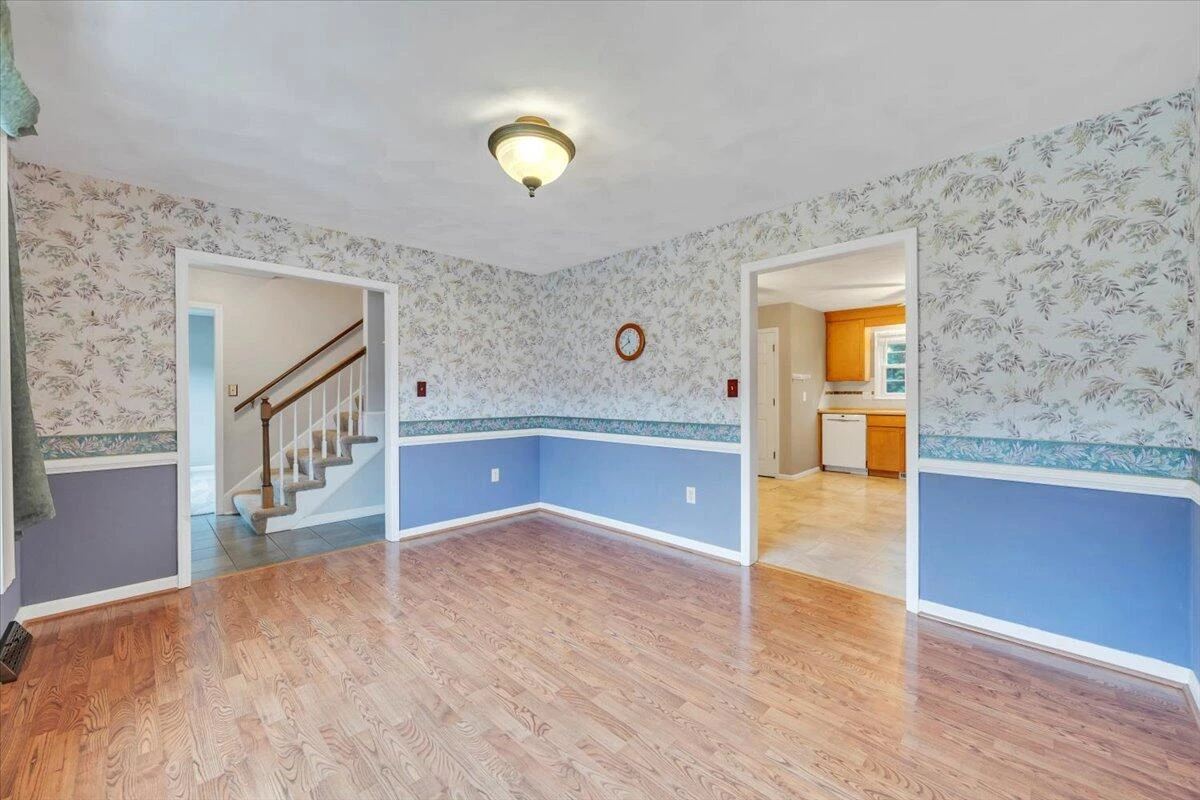 469 Ingal BLVD - Photo 11
