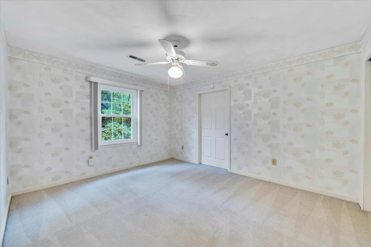 469 Ingal BLVD - Photo 13