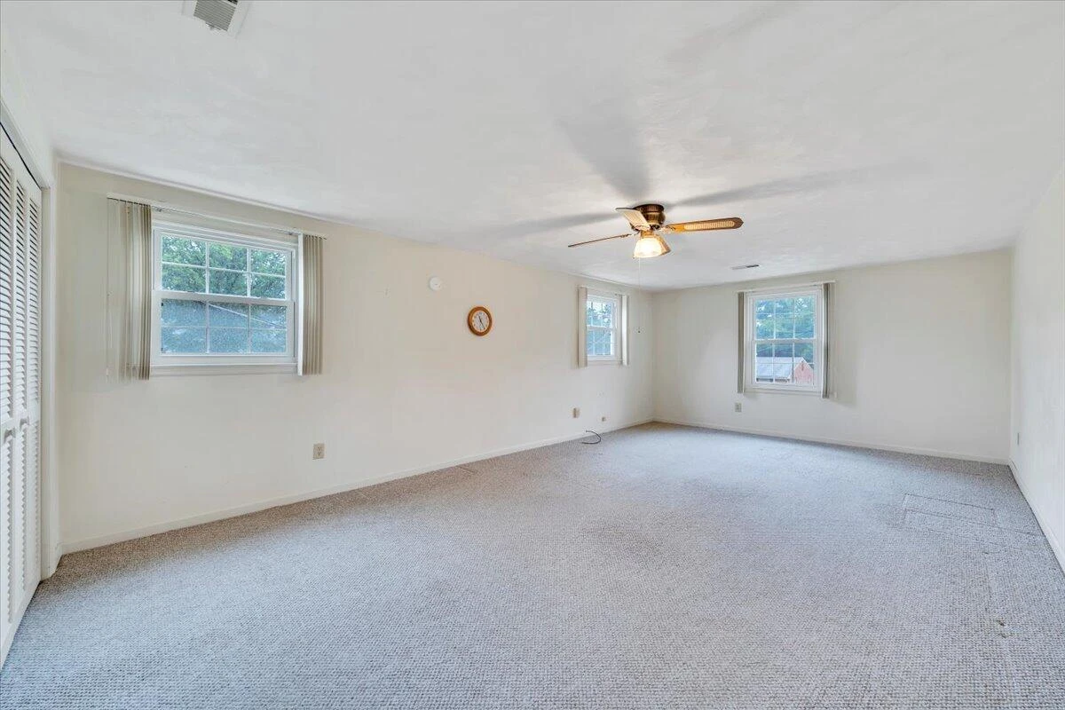 469 Ingal BLVD - Photo 14