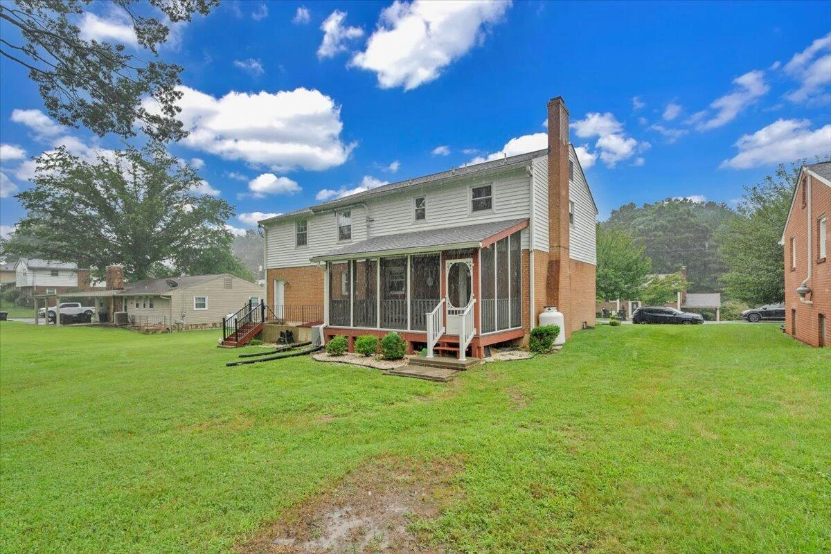 469 Ingal BLVD - Photo 19