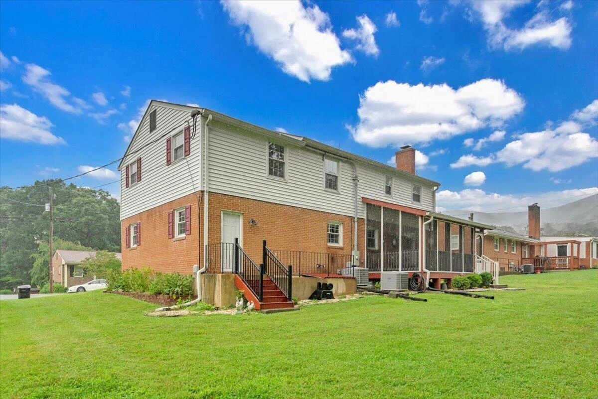 469 Ingal BLVD - Photo 20