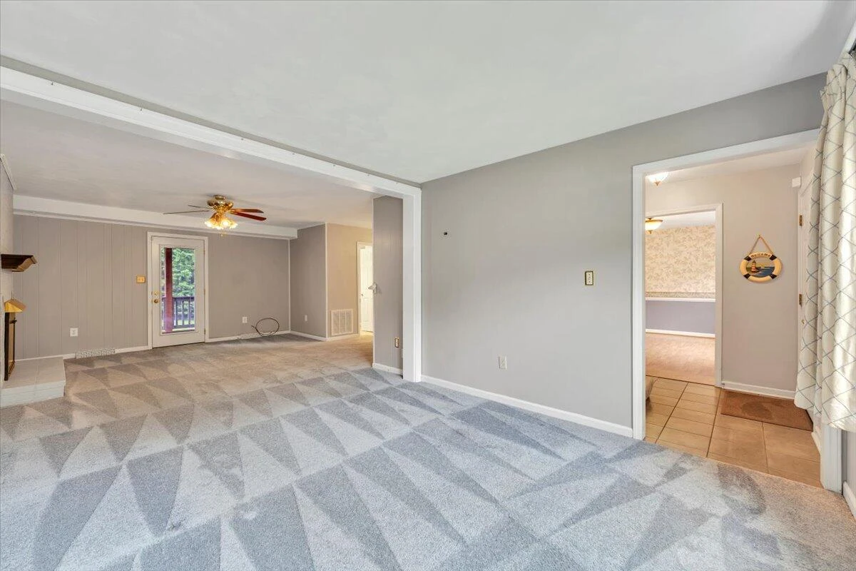 469 Ingal BLVD - Photo 3