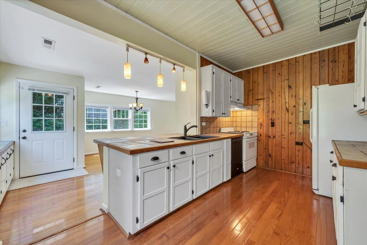 1338 HUNTING CREEK RD - Photo 17