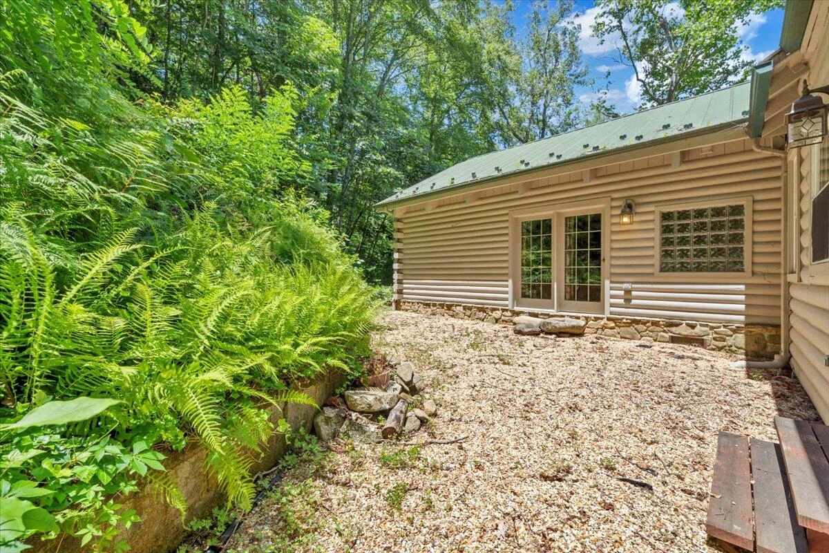 1338 HUNTING CREEK RD - Photo 36