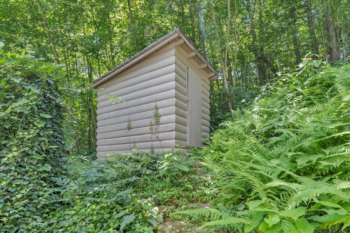 1338 HUNTING CREEK RD - Photo 37
