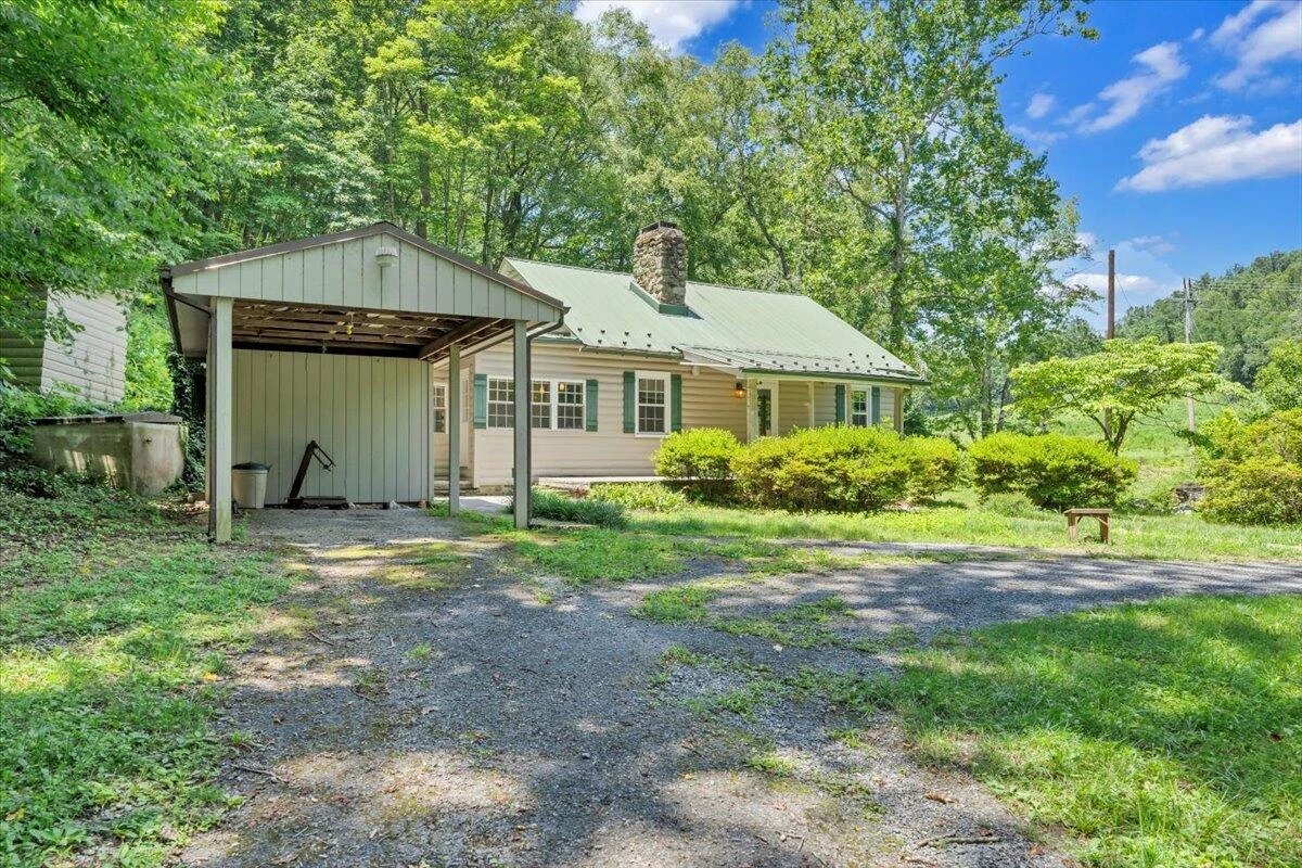 1338 HUNTING CREEK RD - Photo 42