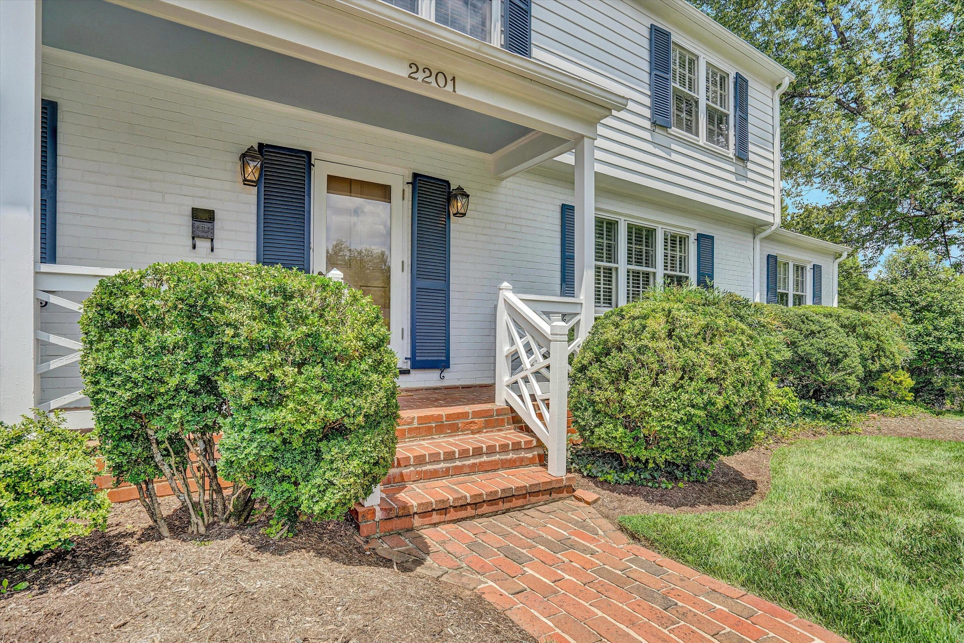 2201 Hunters RD - Photo 8