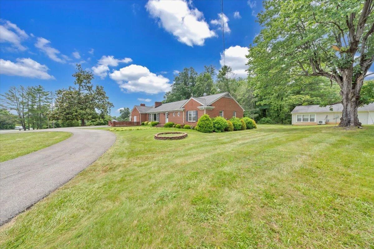 19503 Virgil Goode Hwy - Photo 35
