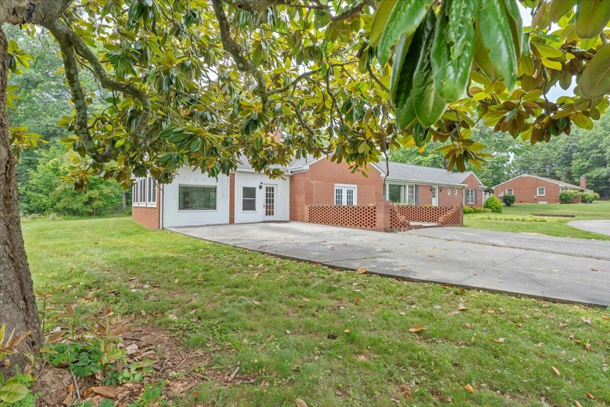 19503 Virgil Goode Hwy - Photo 37