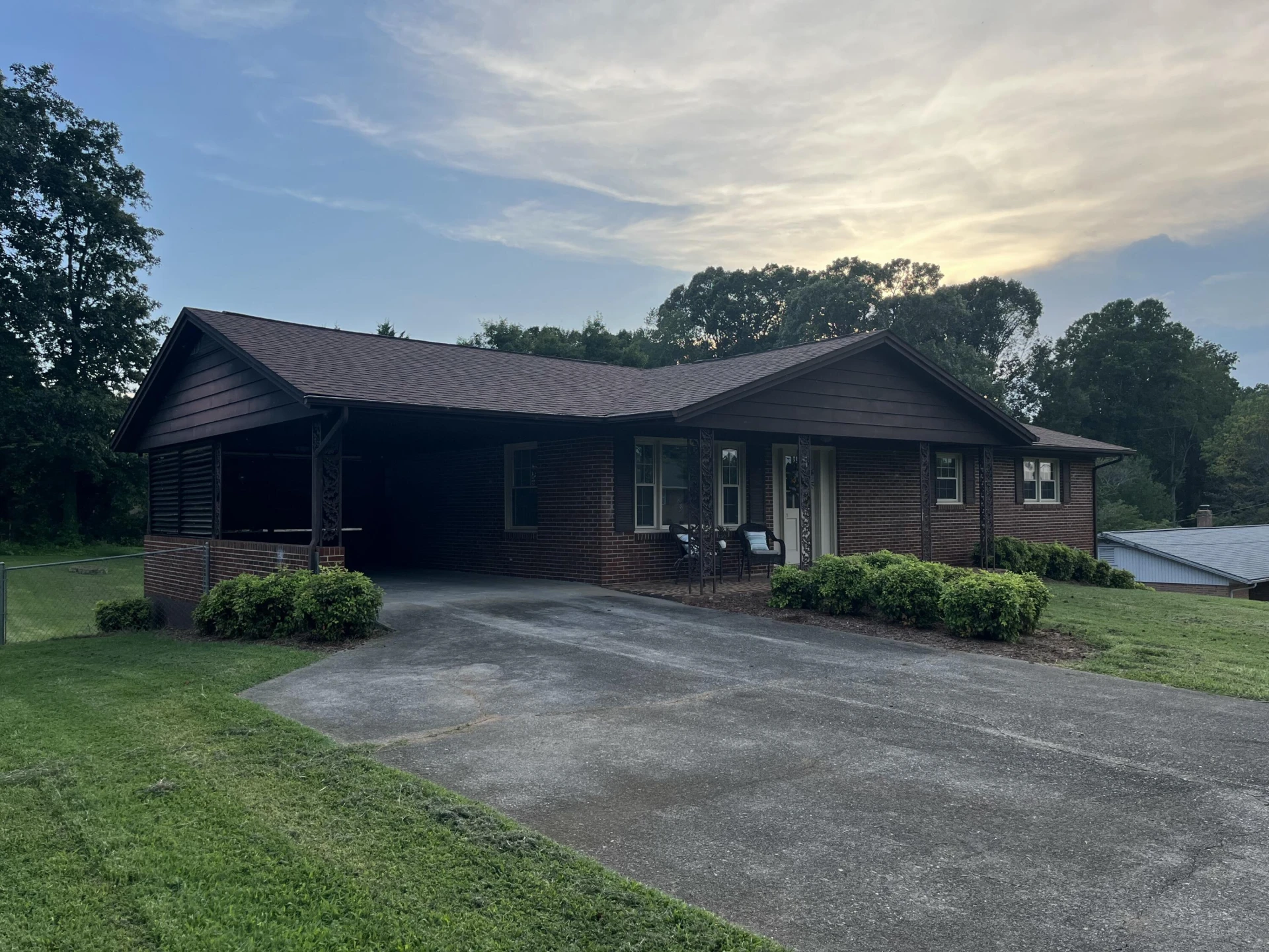 148 Sheffield RD - Photo 2
