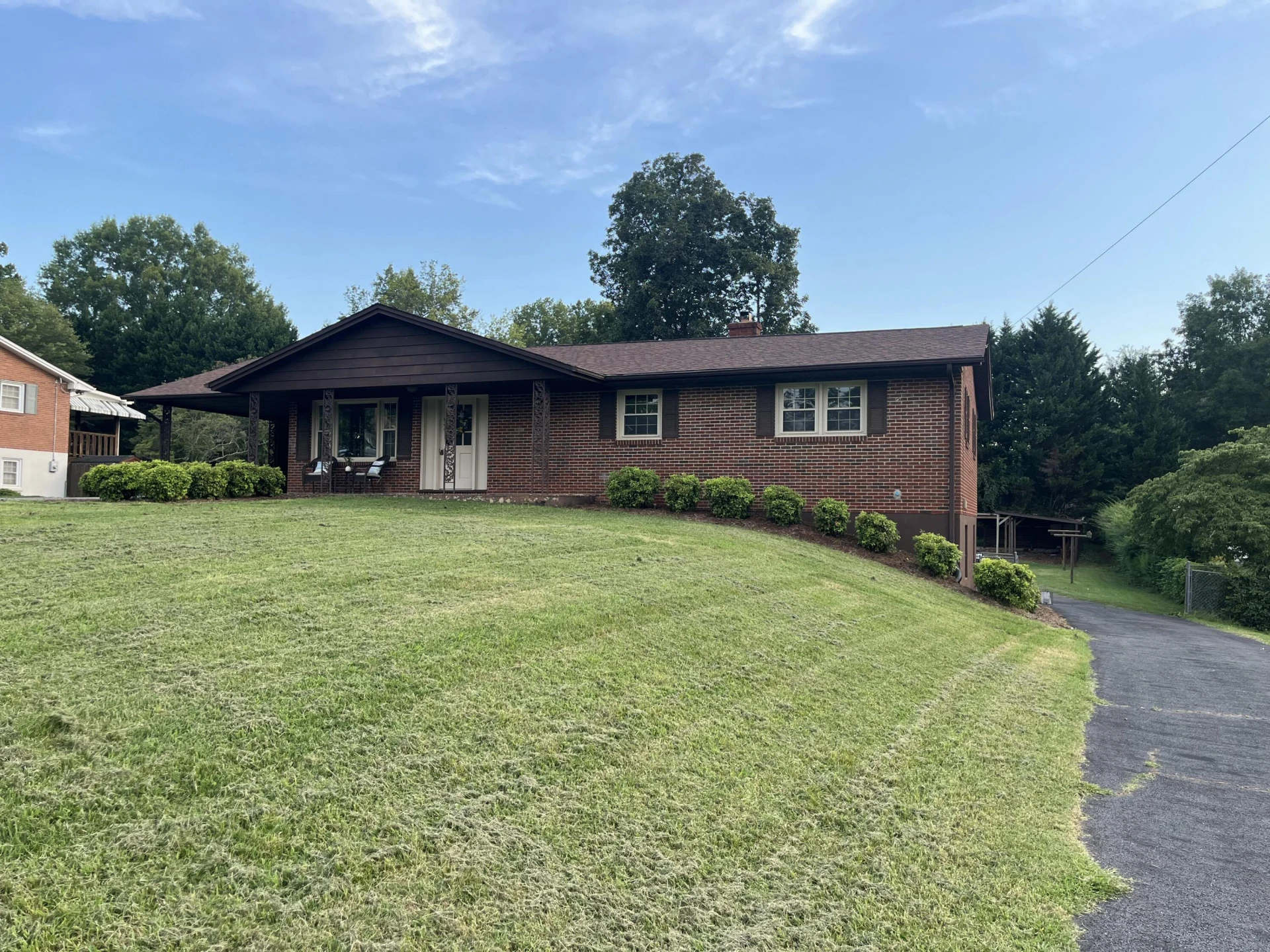 148 Sheffield RD - Photo 3