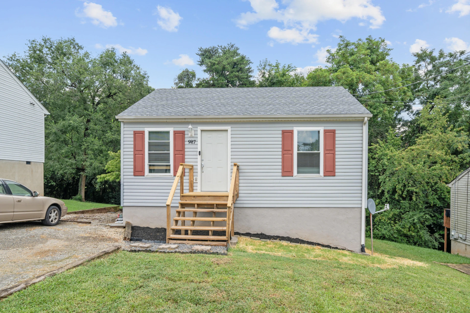 987 Mountain RD