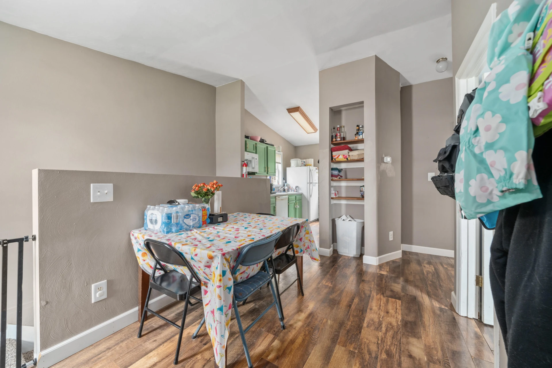 987 Mountain RD - Photo 2