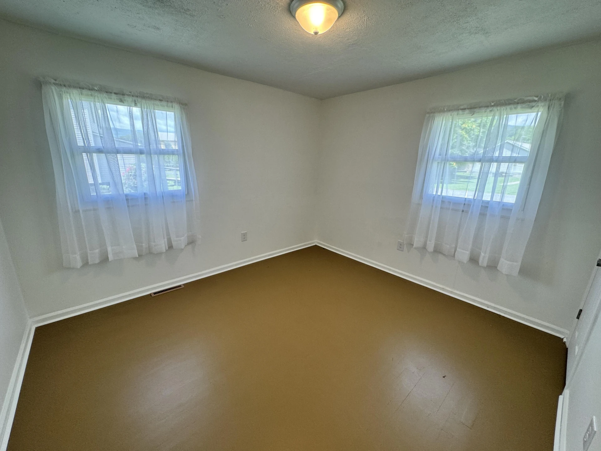 327 Lexington AVE - Photo 8