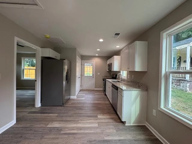 1424 Varnell AVE - Photo 9