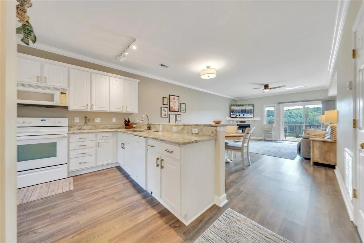 1103 Mariners WAY #7 - Photo 5