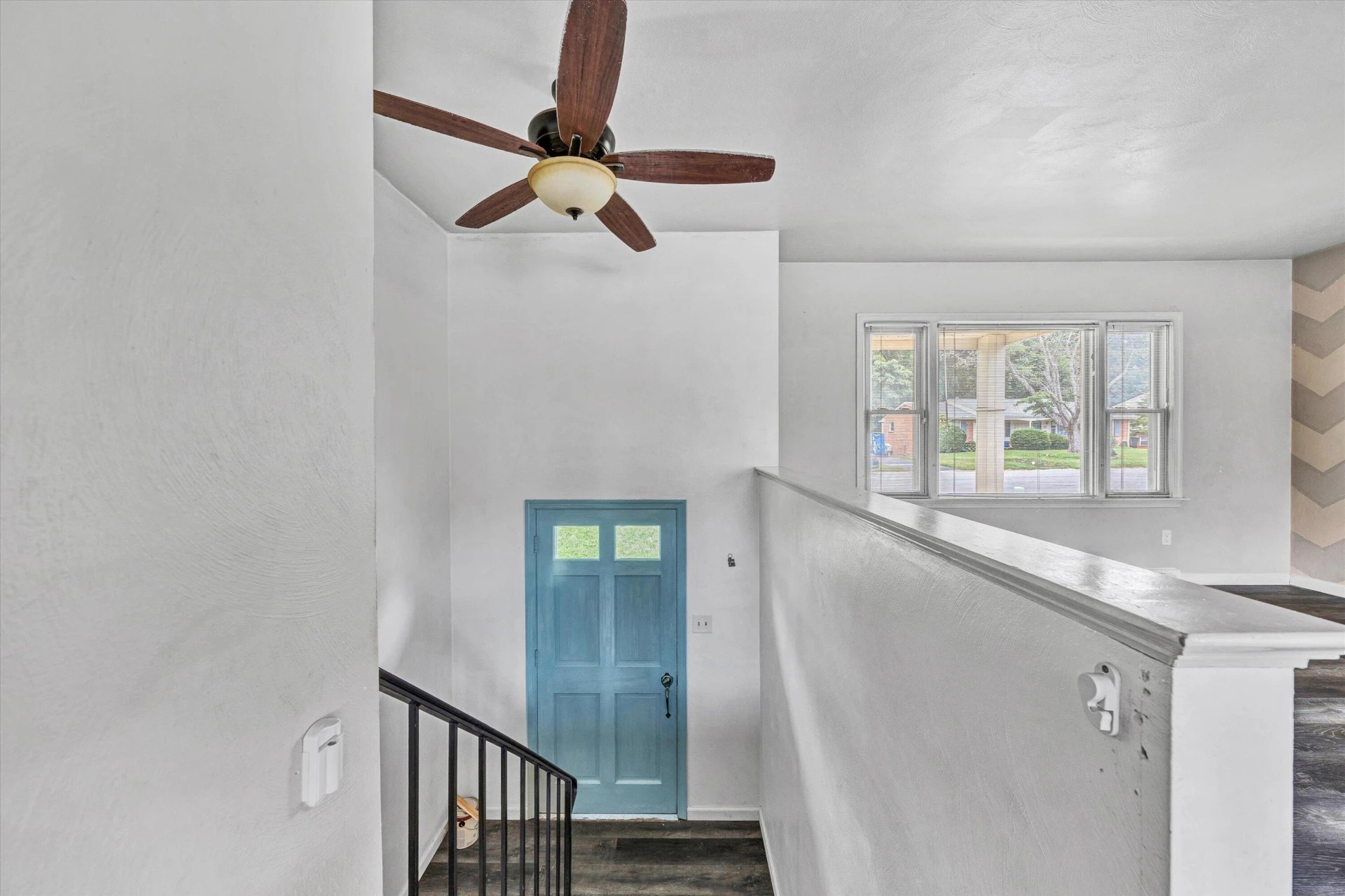 849 Finney DR - Photo 4