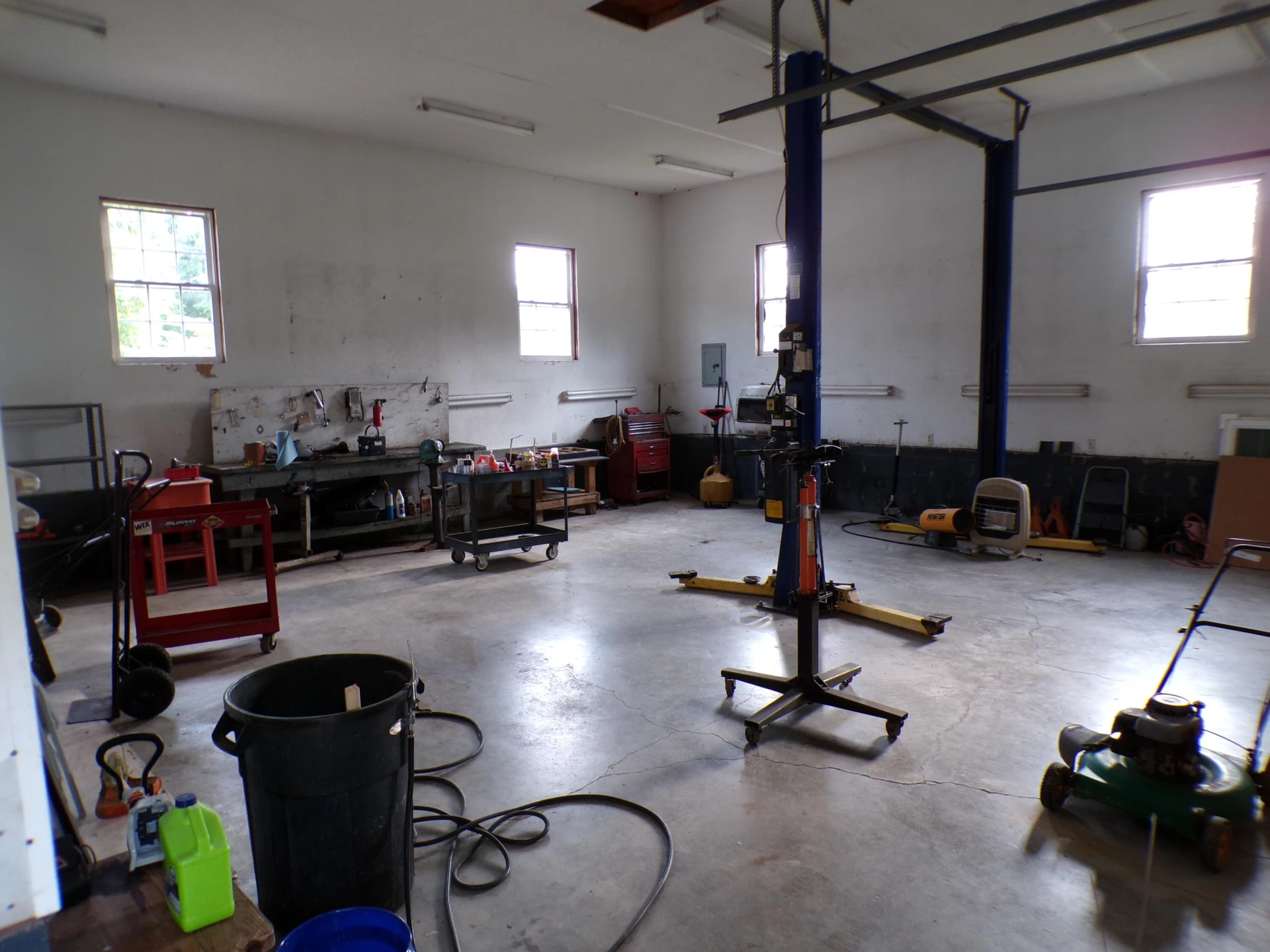 340 Patterson AVE - Photo 18