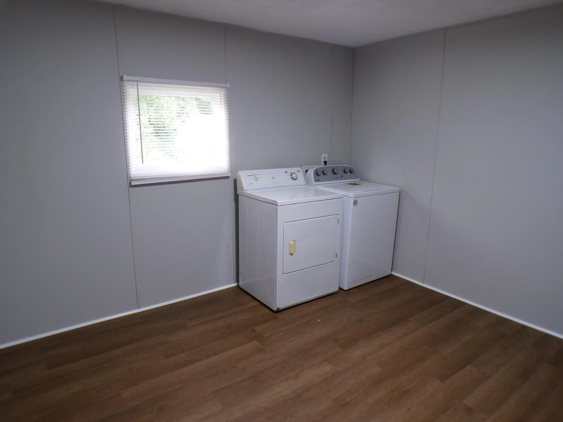340 Patterson AVE - Photo 9
