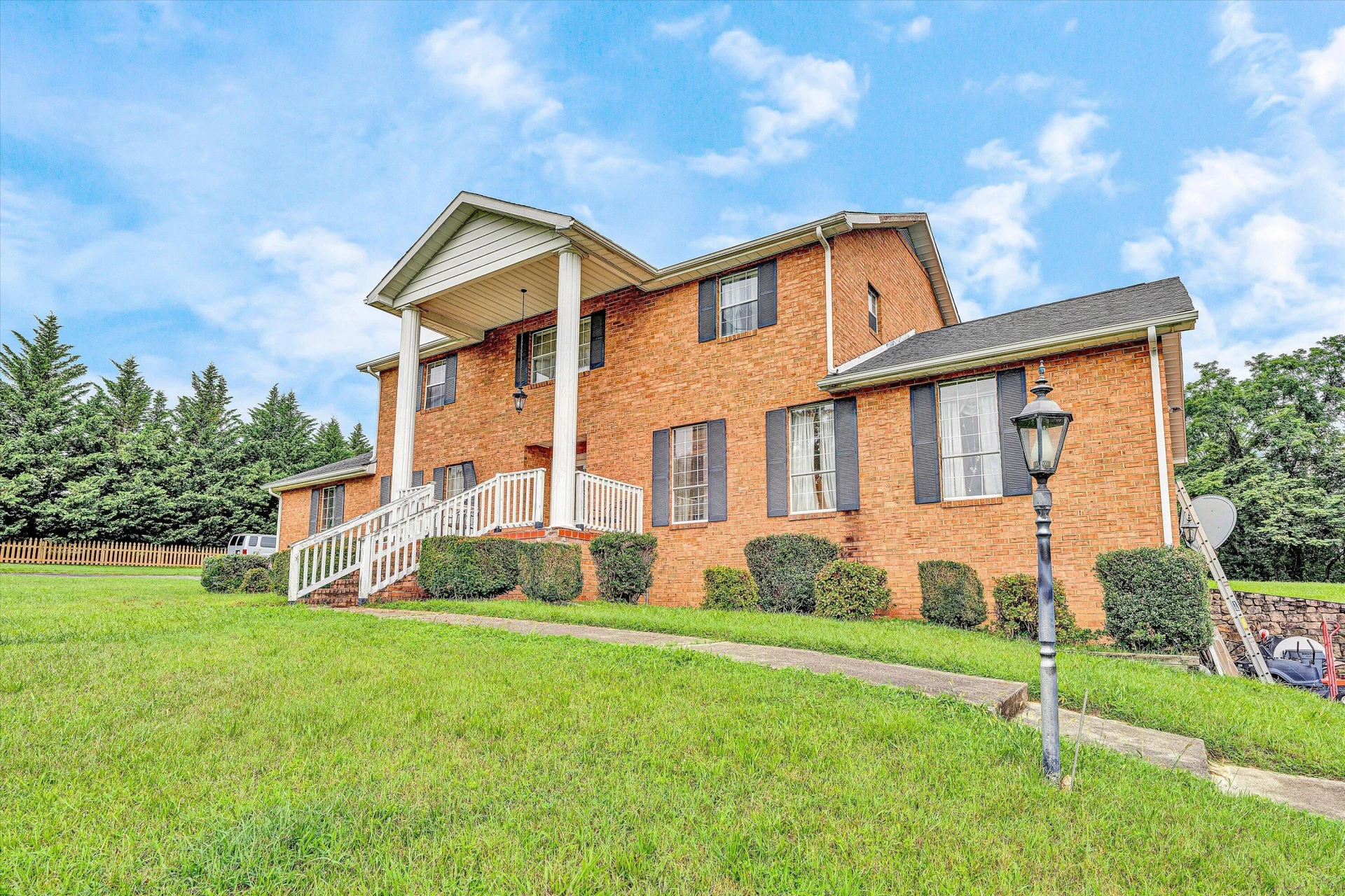 3720 Laurel Ridge RD - Photo 3