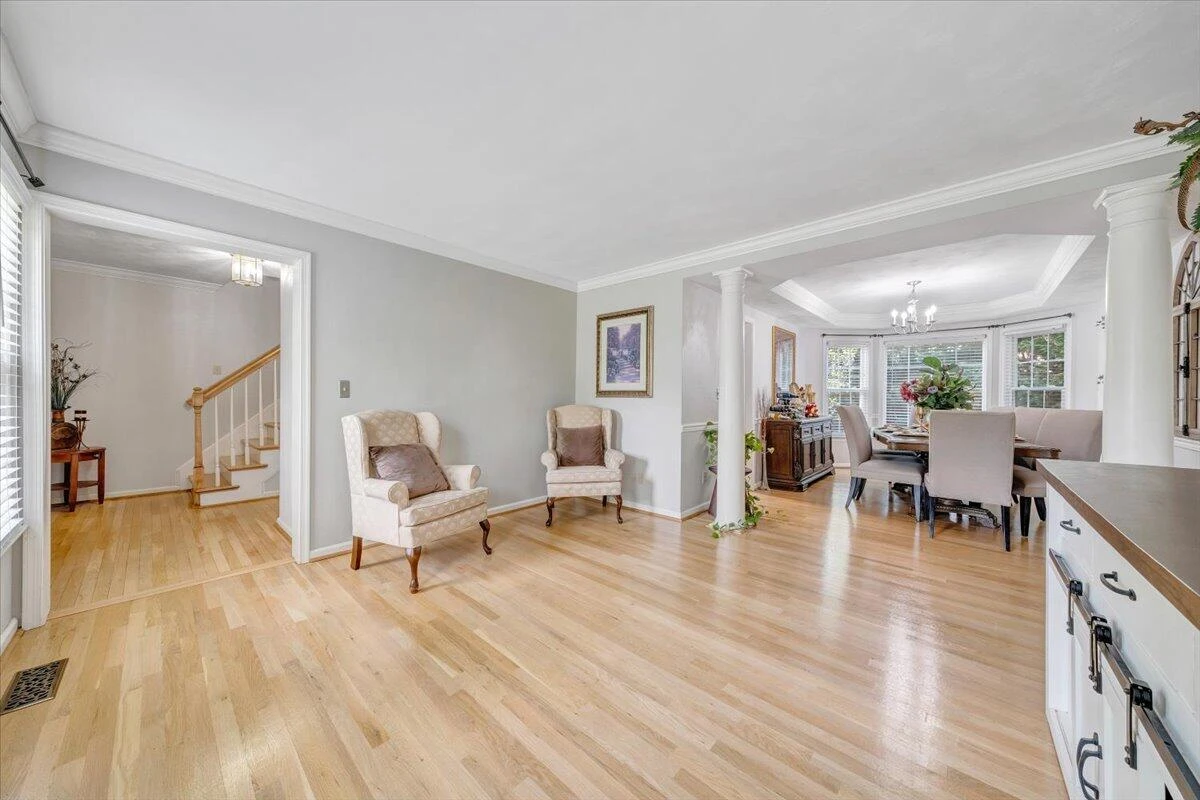 1809 Ashbury DR - Photo 10